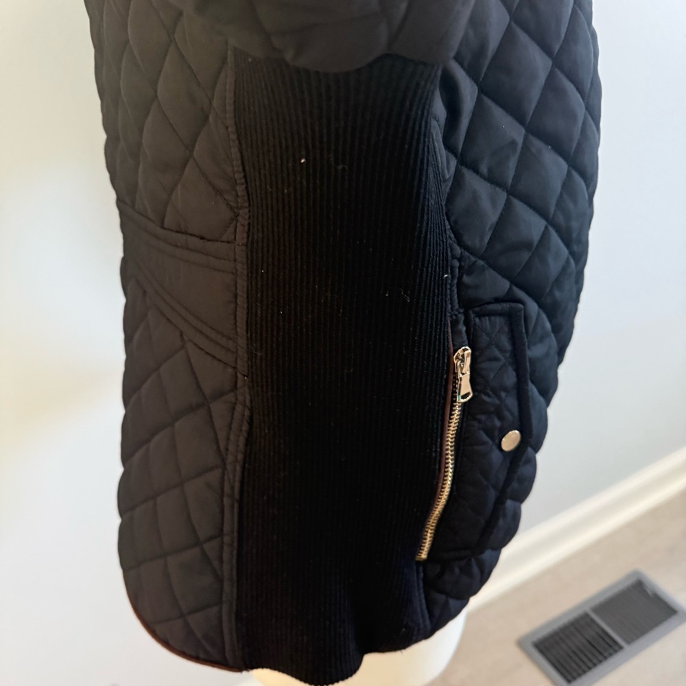 Black Quilted Spring/Fall Jacket - Picture 4 of 5
